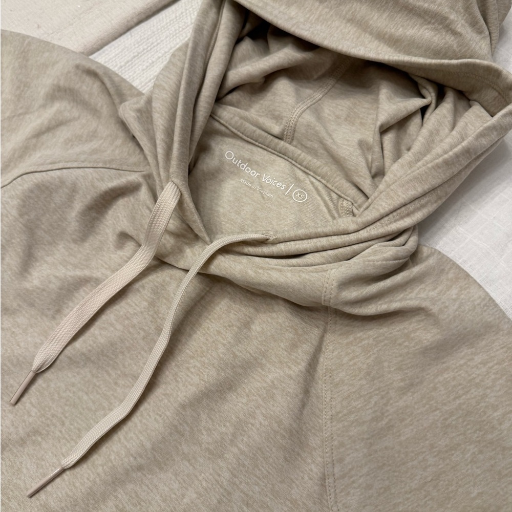 Outdoor Voices Beige Hoodie XS | Lightweight Pullover Sweatshirt